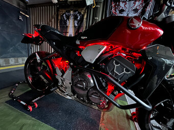 Honda CB 1000R 2020 - 3