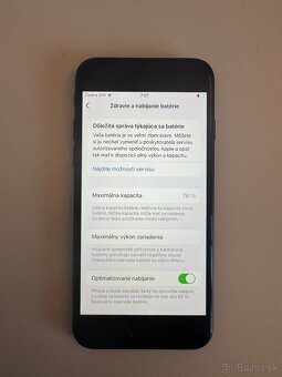 iPhone SE 2020 čierny - 3