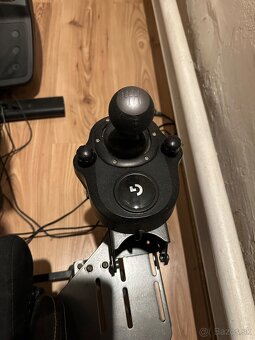 Playseat + Logitech G29 + manuálna prevodovka - 3