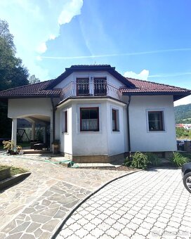 5 izb.rodinná vila + dvojgaráž + fitnes s pozemkom 1620m2 - 3