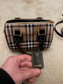 Burberry kabelka - 3