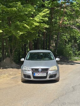 Volkswagen Golf V - 3