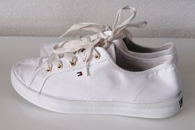 TOMMY HILFIGER Pôv.cena: 69,90Eur Tenisky - 3