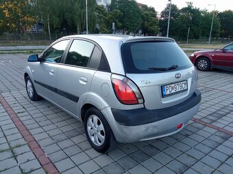 Predám Kia Rio sporty 1.4 benzín 71kw - 3