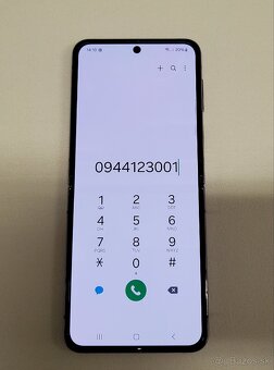 Samsung Galaxy Z Flip 4 - 3