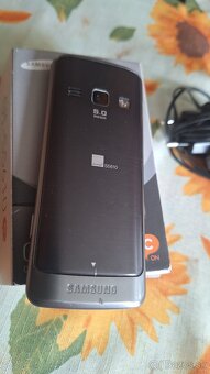Samsung GT-S5610 - 3