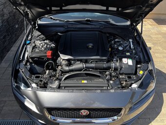 Jaguar XE 2.0 I4D 180k Prestige AT - 3