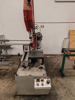 Pásová píla Bomar STG 260 GM - 3