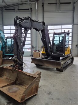 MECALAC 10MCR pásový otočný bager - 3