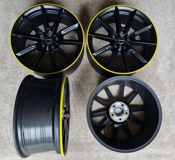 R18 5x112 8J ET44 BORBET LX - 3