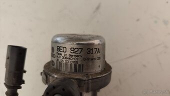 Vákuové čerpadlo 8E0927317A - 3