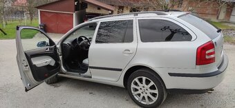 Škoda Octavia Combi 2.0 TDI 4x4 Laurin&Klement - 3