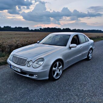 Mercedes-Benz E320 W211 3.2 V6 - 3