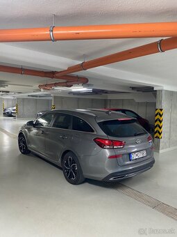 Hyundai i30 combi 1.5 TGDI Family r.v. 12/2020 - 3