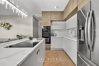 Grand Koliba, dve záhrady, dve garáže, dokonalý komfort - 3