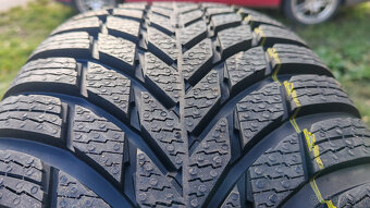 Zimné pneu 225/60 R18 --- NOKIAN - 3