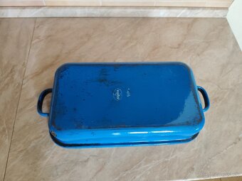 Starý smaltovy pekac - 3