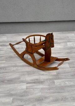 Koník hojdací – drevený. - 3