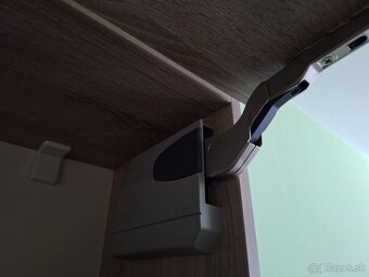 Skrinka na stenu - 3