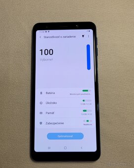 Samsung Galaxy A7 (2018) - 3