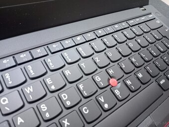 Lenovo thinkpad a475 , 4-jadrový procesor AMD ,16gb ram ,ssd - 3