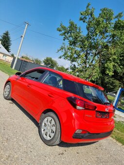 Rozpredám hyundai i20 - 3
