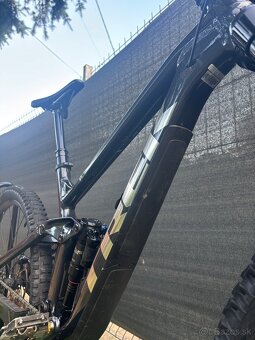 Trek Slash 8 M/L - 3