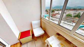 (REZERVOVANÉ) 2-IZBOVÝ BYT S LOGGIOU, KRÁSNY VÝHĽAD, 50m2, R - 3