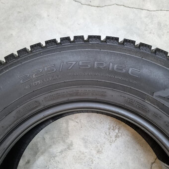 Zimné dodávkové pneumatiky 225/75 R16C Nokian - 3