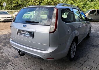 Ford Focus 1.4 16V benzín manuál 59 kw - 3