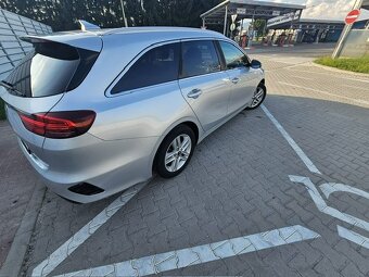 Predám KIA Cee’d Sporty Wagon 1.6 CRDi 136k Gold A/T - 3
