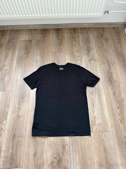 Čierne tričko Under Armour - 3