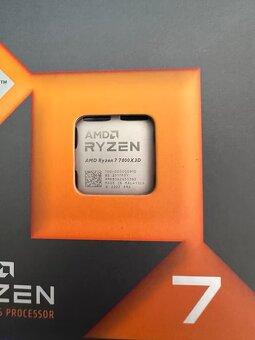 AMD Ryzen 7 7800X3D - 3