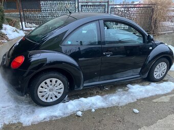 Volkwagen New Beetle - 3