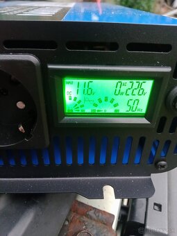 Menič napätia 12V/230V 2000W/4000W - 3