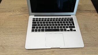 Apple MacBook Air 13  Early 2015 - 3
