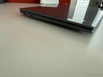 Predám notebook Intel core i7 - 3