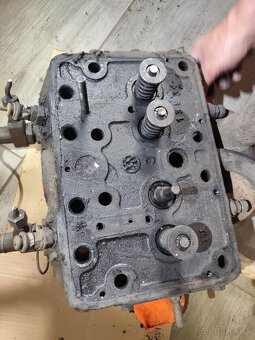 Hlava Zetor 25 - 3