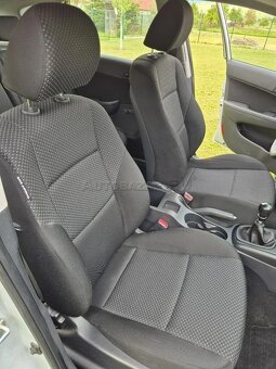Hyundai i30 1.4 (2009) - 139 000km, čerstvo po STK - 3
