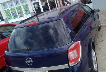 Opel Astra H Combi 2008 - 3