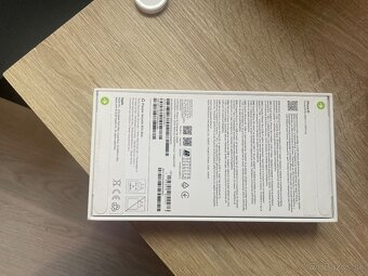 Apple iPhone 16 128GB - 3