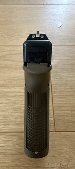Pištoľ Glock 17 gen. 3 Green - 3