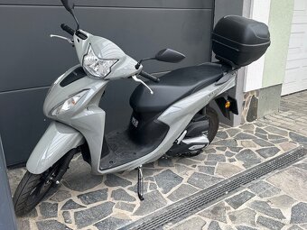 Skúter Honda - 3
