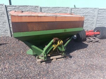 1500L Rozmetadlo AMAZONE ZA-U 1500 (plachta) - 3