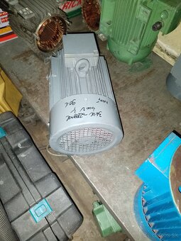 Predam novy 3kw elektromotor. - 3