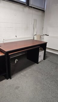 Kancelarsky nábytok - 3