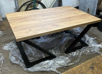 Konferenčný stolík - 3