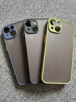 Kryty na iPhone 14 a ochranné sklo - 3