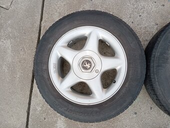 4x108 r15 Elektróny - 3