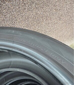 Yokohama 285/40 R 21 letné DOT 21 - 3